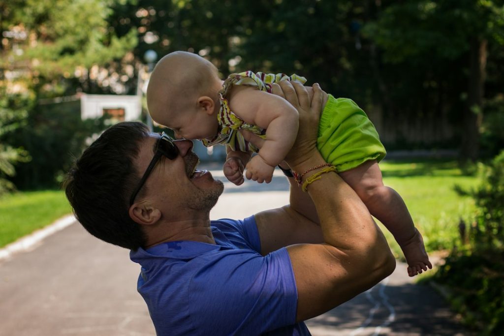 Photo navigating tantrums and meltdowns with positive parenting strategies